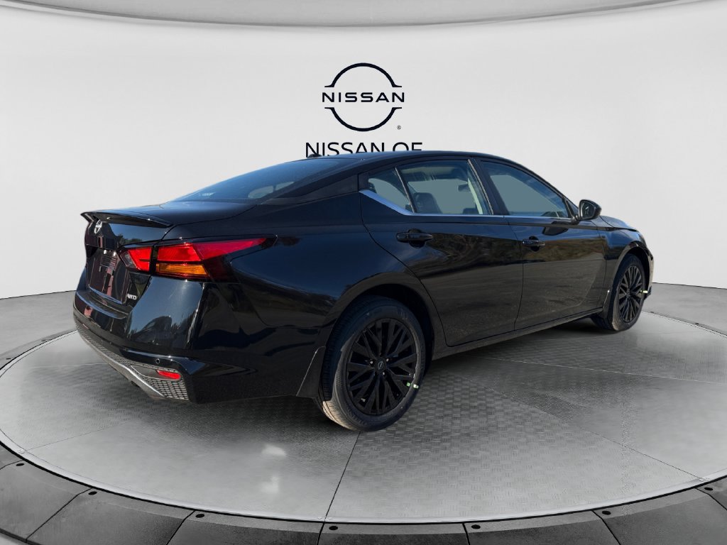 New 2026 Nissan Altima 2.5 SV w/ SV Special Edition Package AWD/4WD image 5