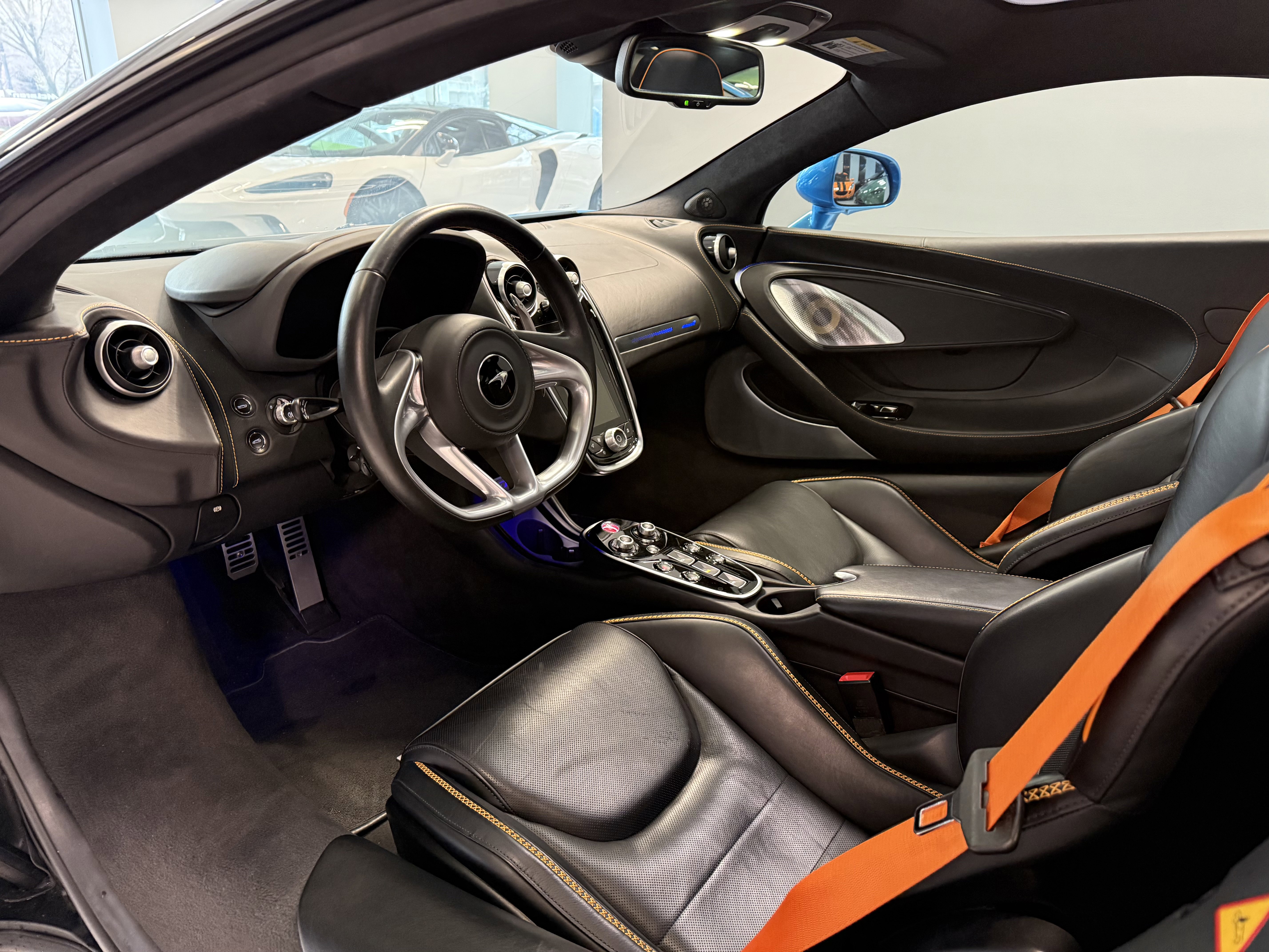 Used 2023 McLaren GT RWD image 10