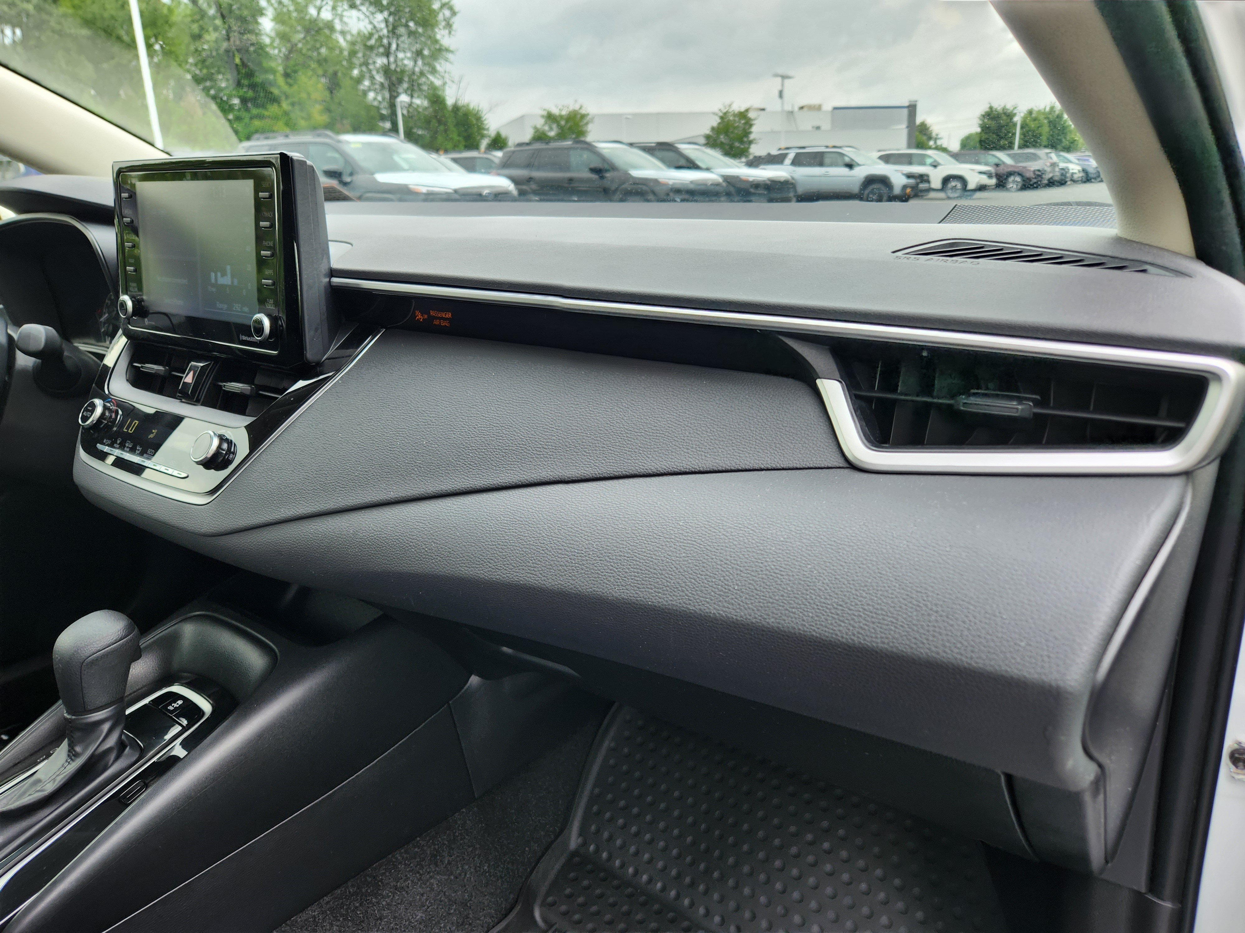 Used 2022 Toyota Corolla LE w/ LE Convenience Package FWD image 17