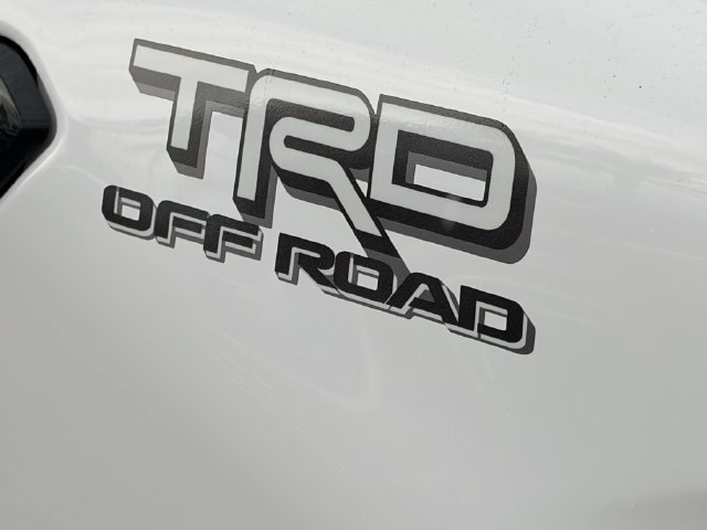 Used 2025 Toyota Tacoma TRD Off-Road w/ TRD Off Road Upgrade Package AWD/4WD image 5