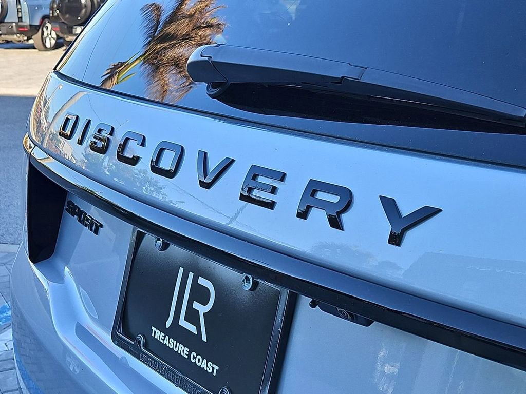 New 2026 Land Rover Discovery Sport Landmark AWD/4WD image 10