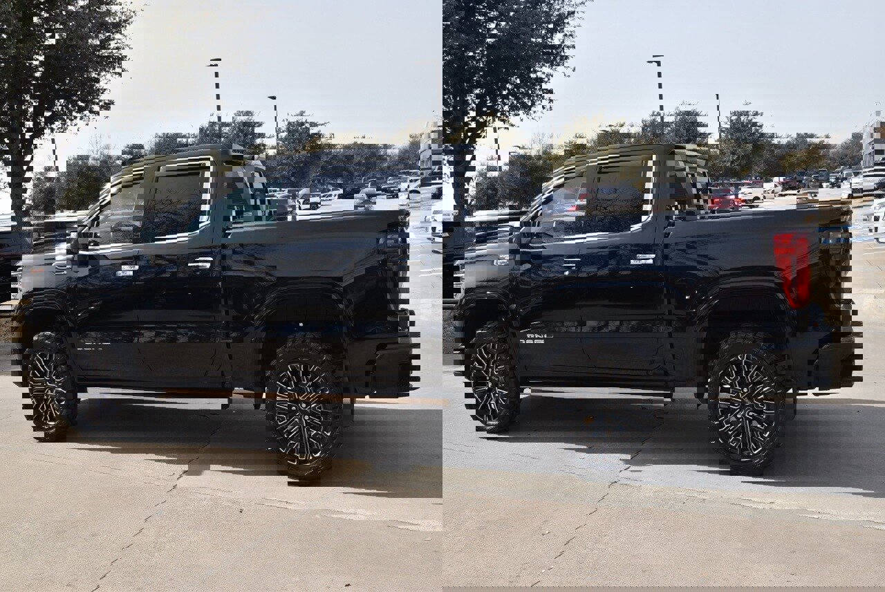 Used 2025 GMC Sierra 1500 Denali Ultimate image 11