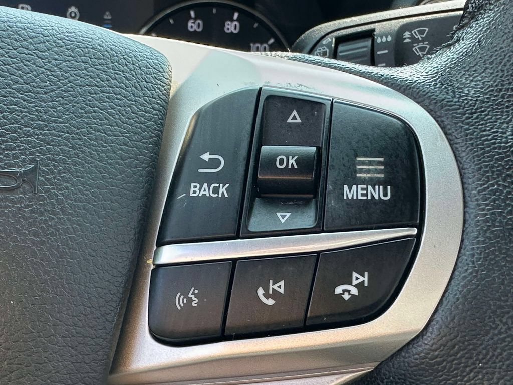 Used 2021 Ford Explorer XLT w/ Equipment Group 202A AWD/4WD image 15