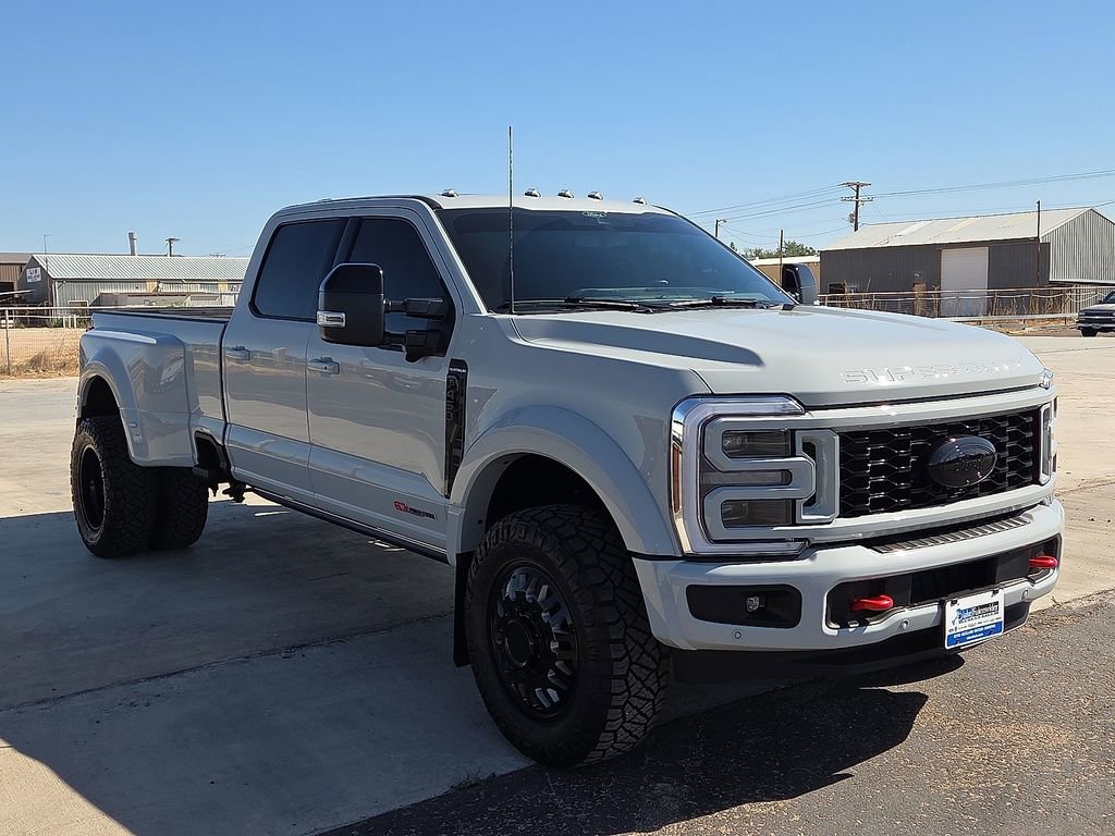 Used 2025 Ford F450 Platinum w/ FX4 Off-Road Package AWD/4WD image 7