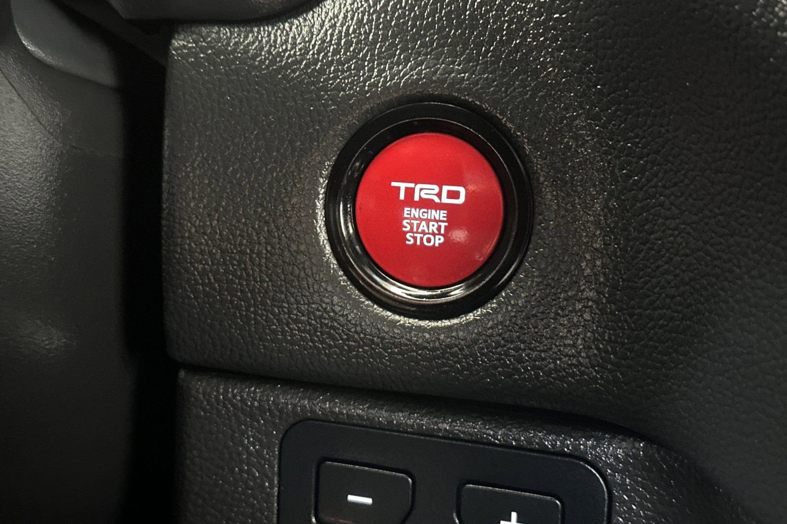 Used 2026 Toyota Tundra Limited w/ TRD Off-Road Package AWD/4WD image 22