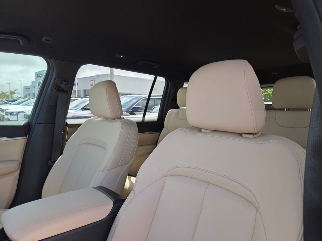 New 2026 Jeep Grand Cherokee L Limited RWD image 12