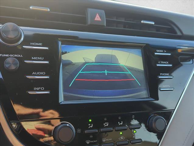 Used 2018 Toyota Camry LE FWD image 18
