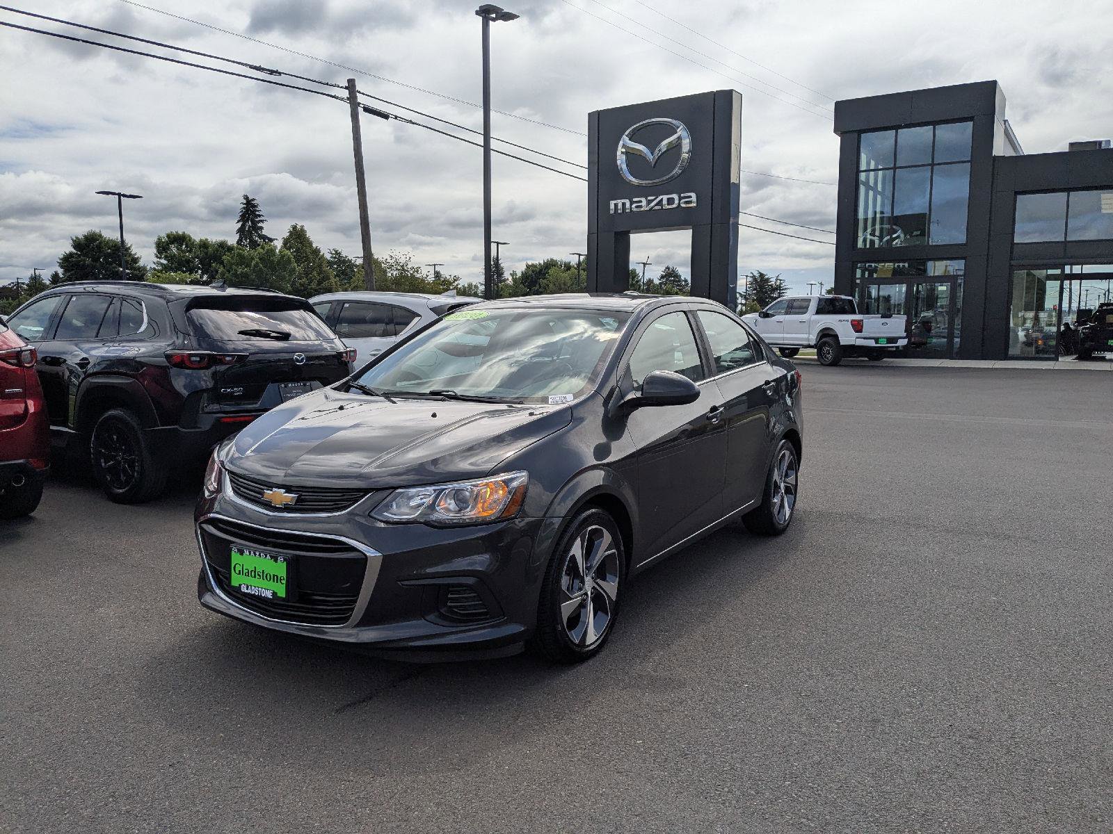 Used 2020 Chevrolet Sonic Premier FWD image 1