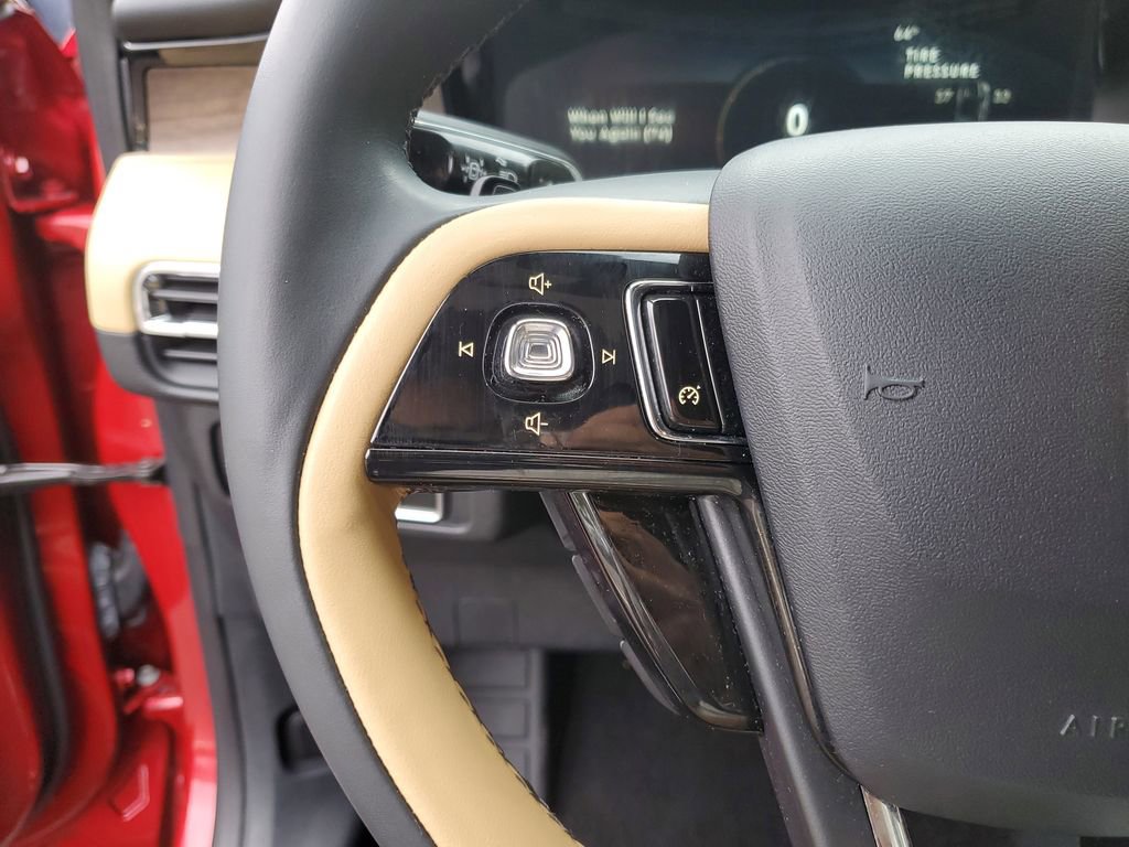 Used 2022 Lincoln Corsair Reserve w/ Sport Package image 24