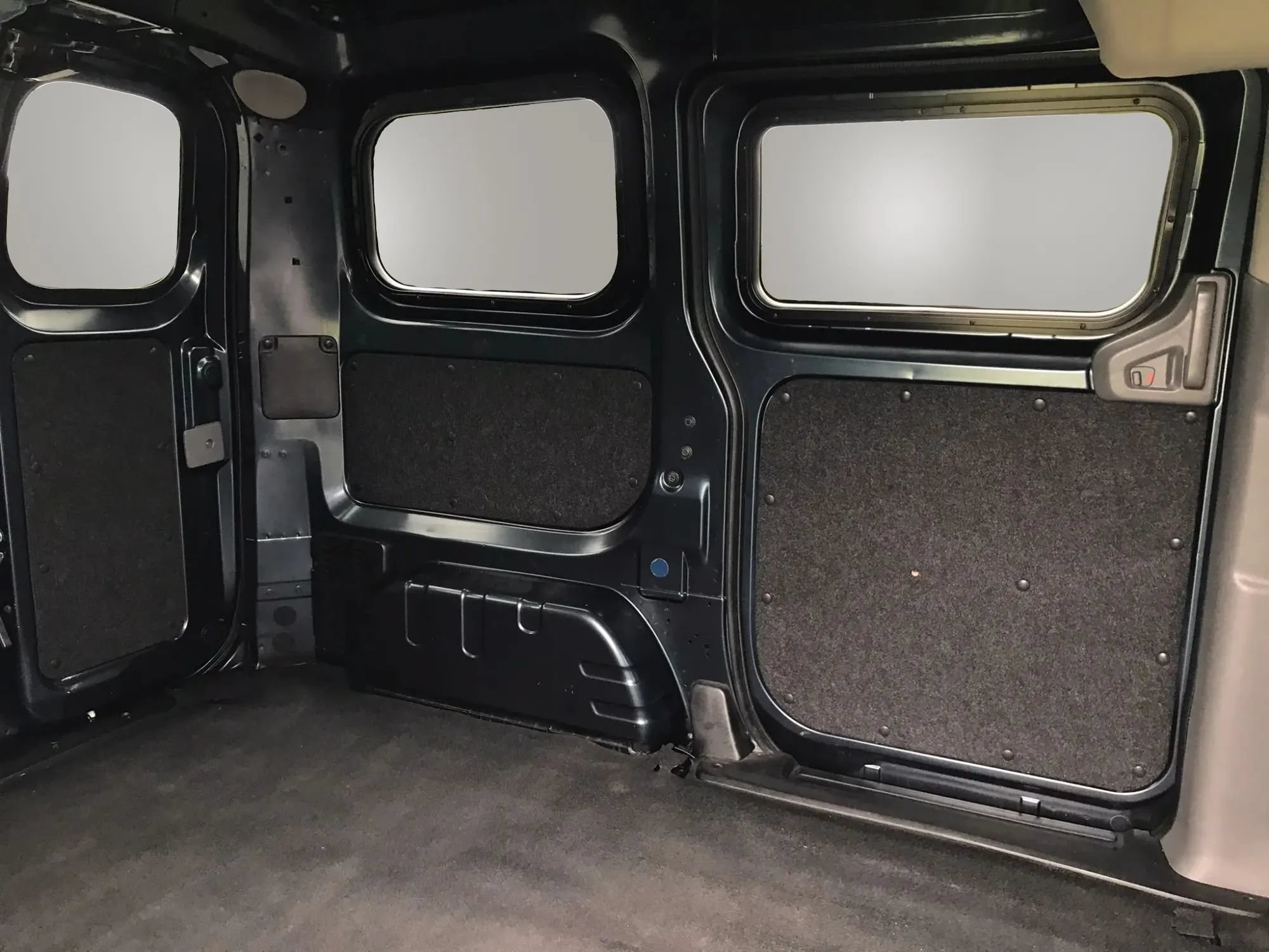 Used 2019 Nissan NV200 SV FWD image 44