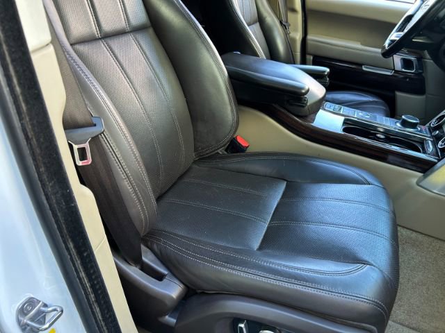 Used 2016 Land Rover Range Rover HSE image 29
