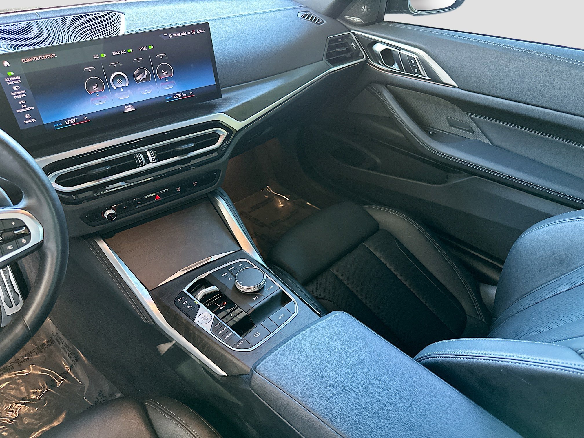 Certified 2024 BMW M440i Convertible w/ Premium Package image 24