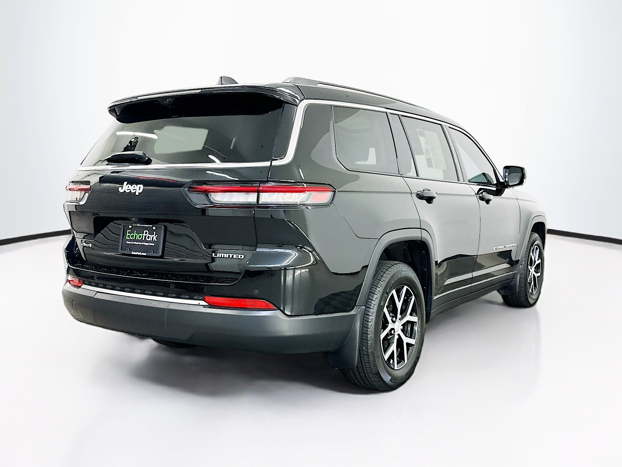 Used 2023 Jeep Grand Cherokee L Limited w/ Luxury Tech Group II AWD/4WD image 9