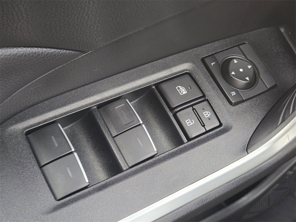 Used 2025 Toyota RAV4 XLE w/ Convenience Package image 26
