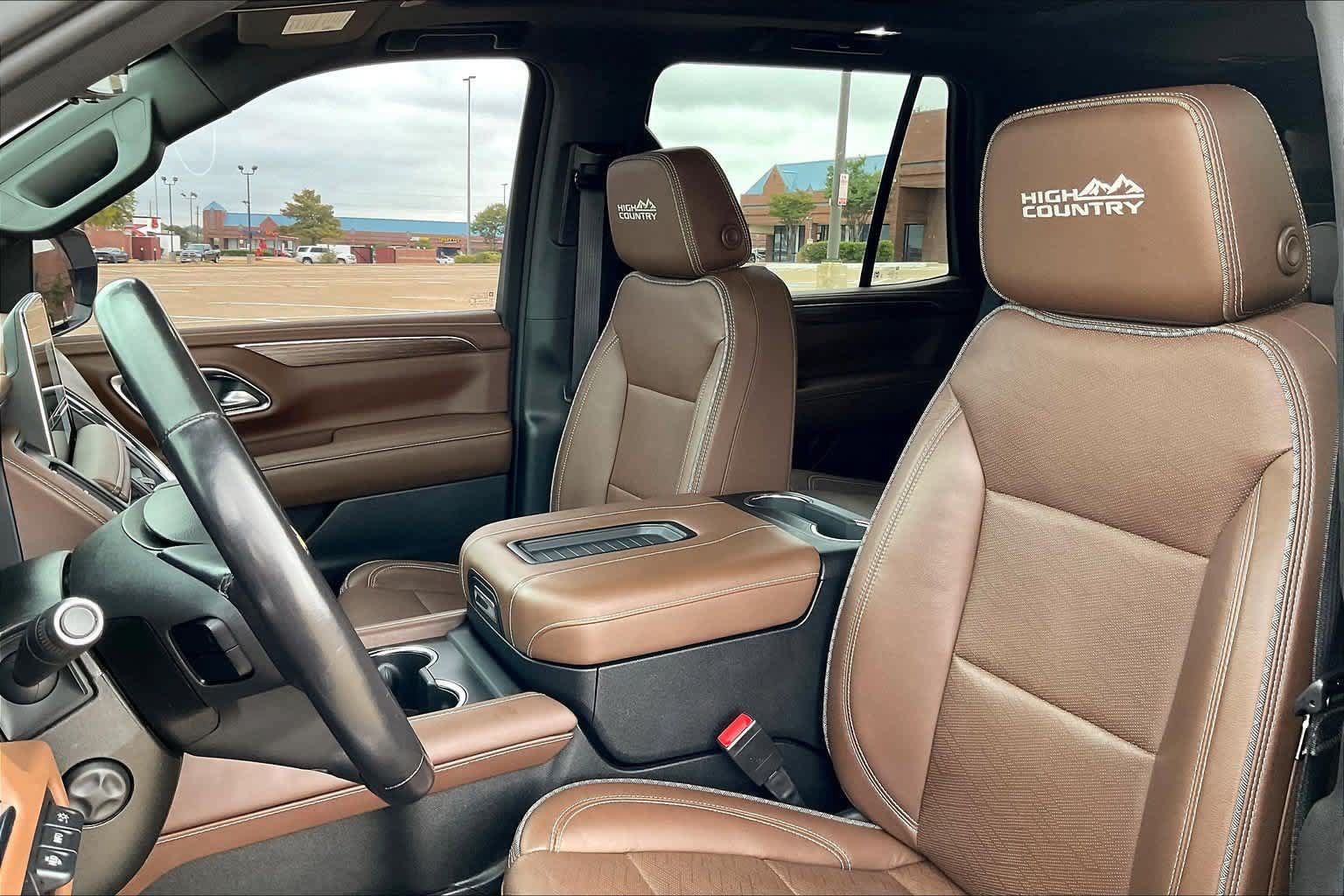 Used 2022 Chevrolet Tahoe High Country AWD/4WD image 11