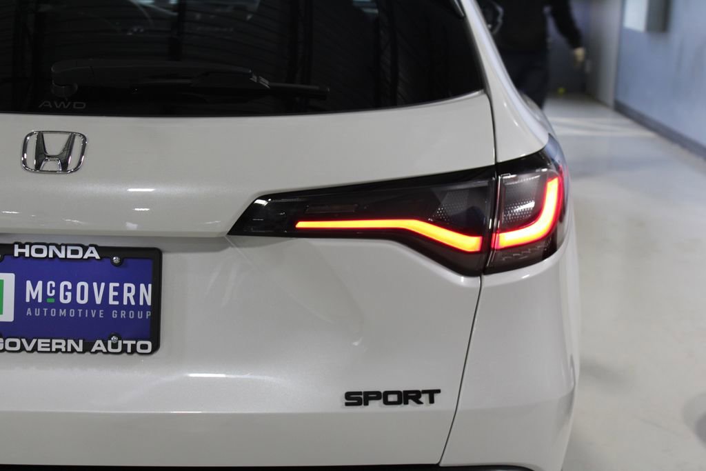 Used 2023 Honda HR-V Sport image 39