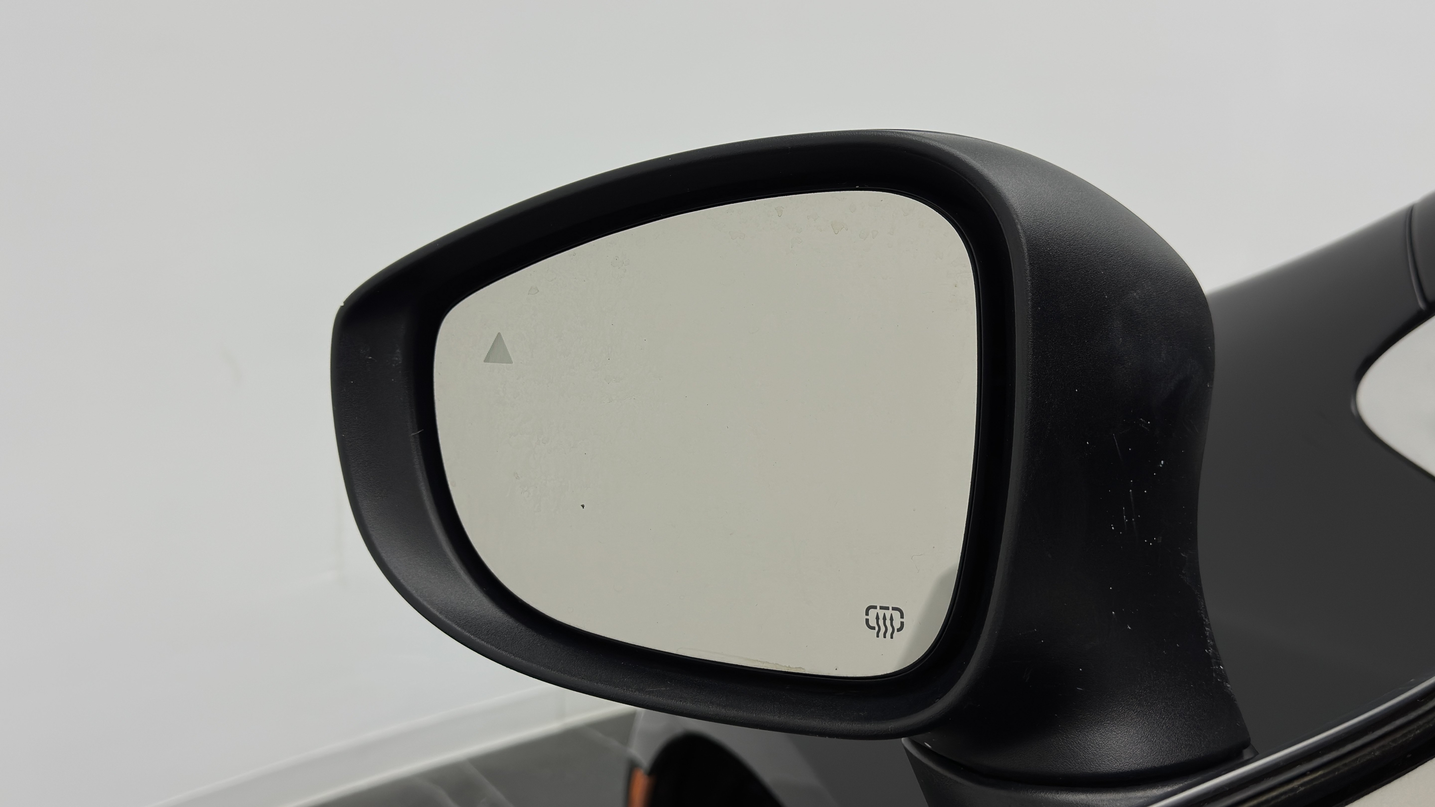 Used 2023 Chrysler Pacifica Touring-L FWD image 14