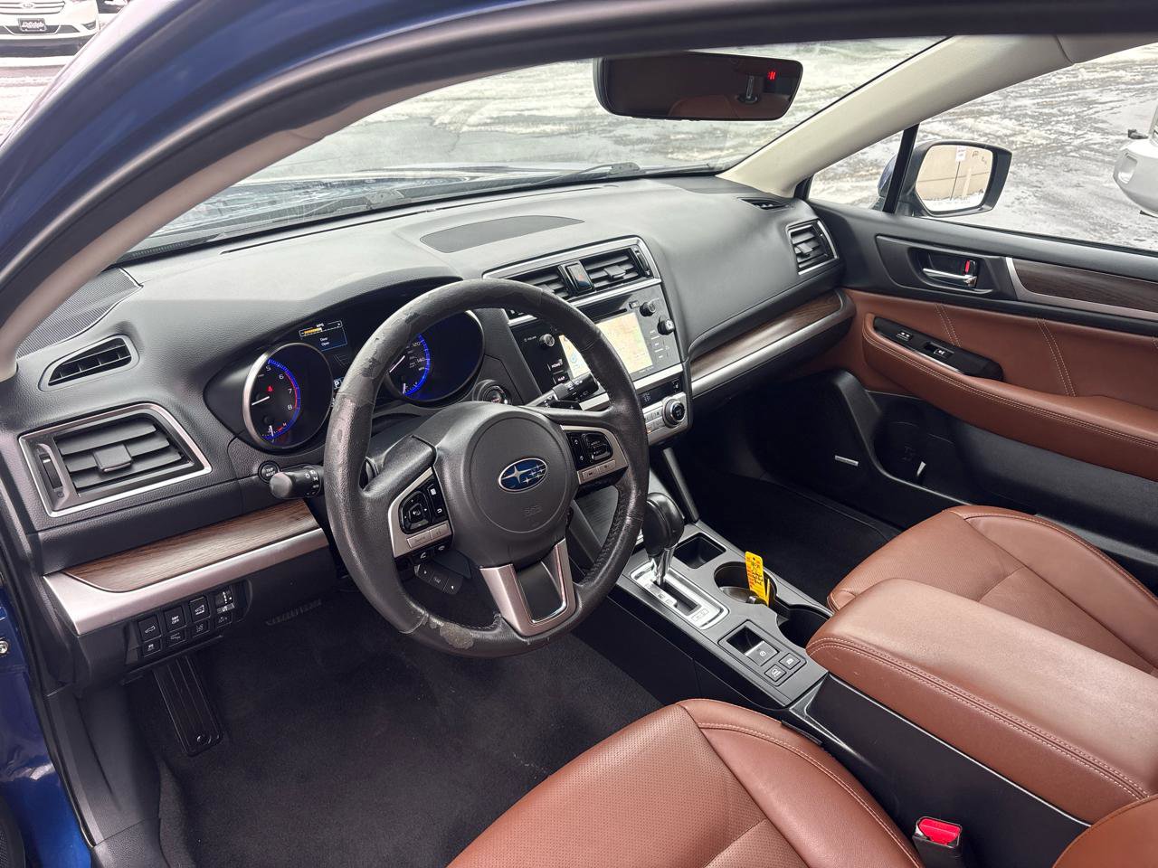 Used 2017 Subaru Outback 2.5i Touring AWD/4WD image 13