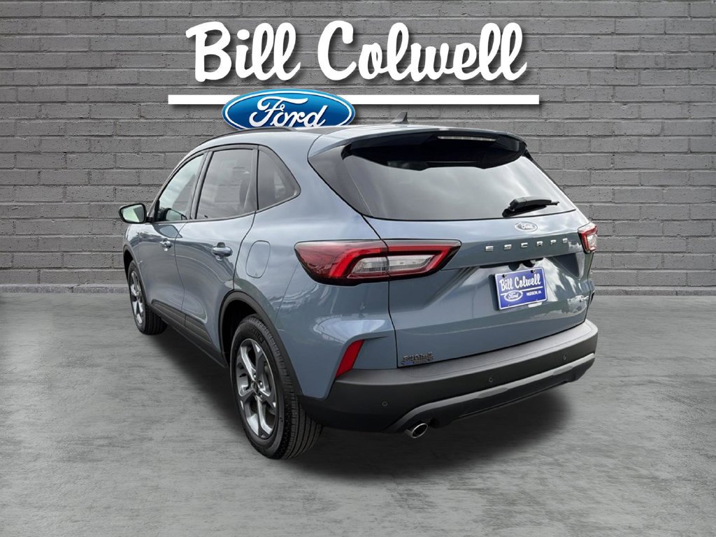 Used 2025 Ford Escape ST-Line w/ Tech Pack #1 AWD/4WD image 7