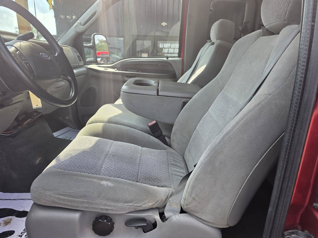 Used 2003 Ford F250 XLT AWD/4WD image 9