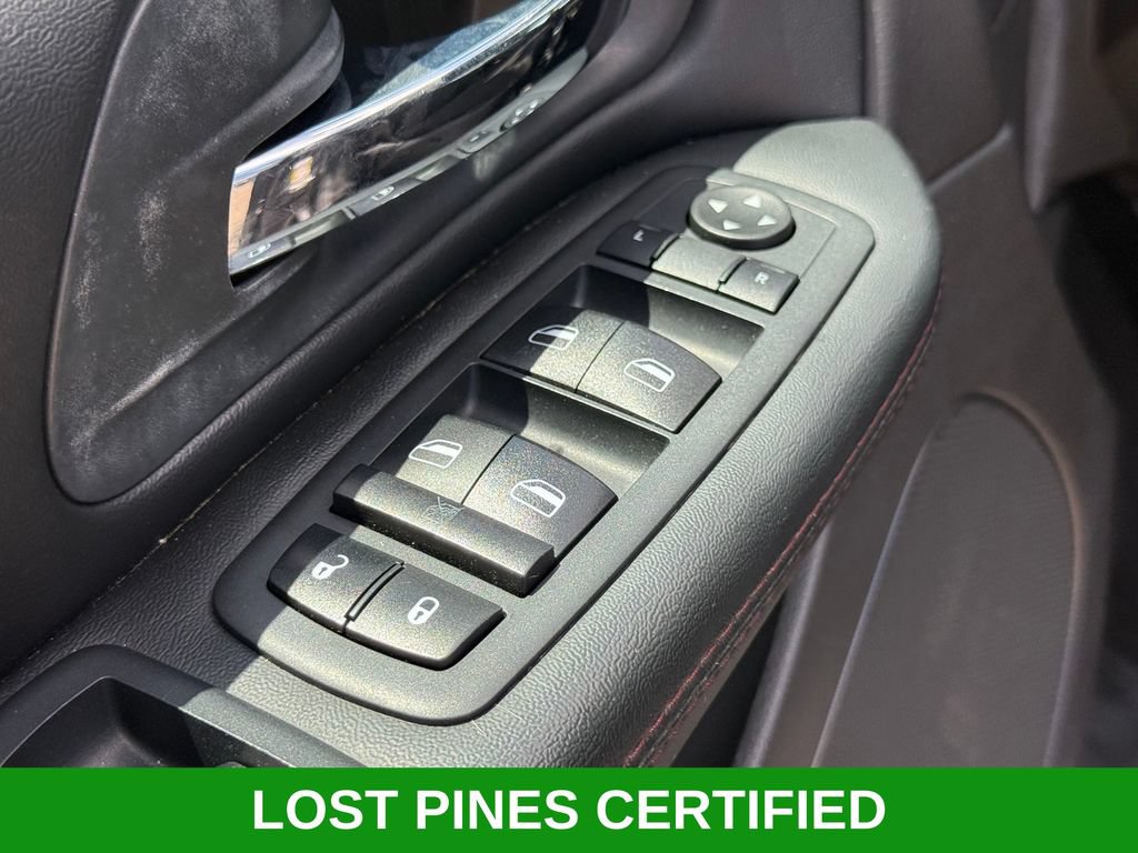 Used 2020 Dodge Grand Caravan SE FWD image 9