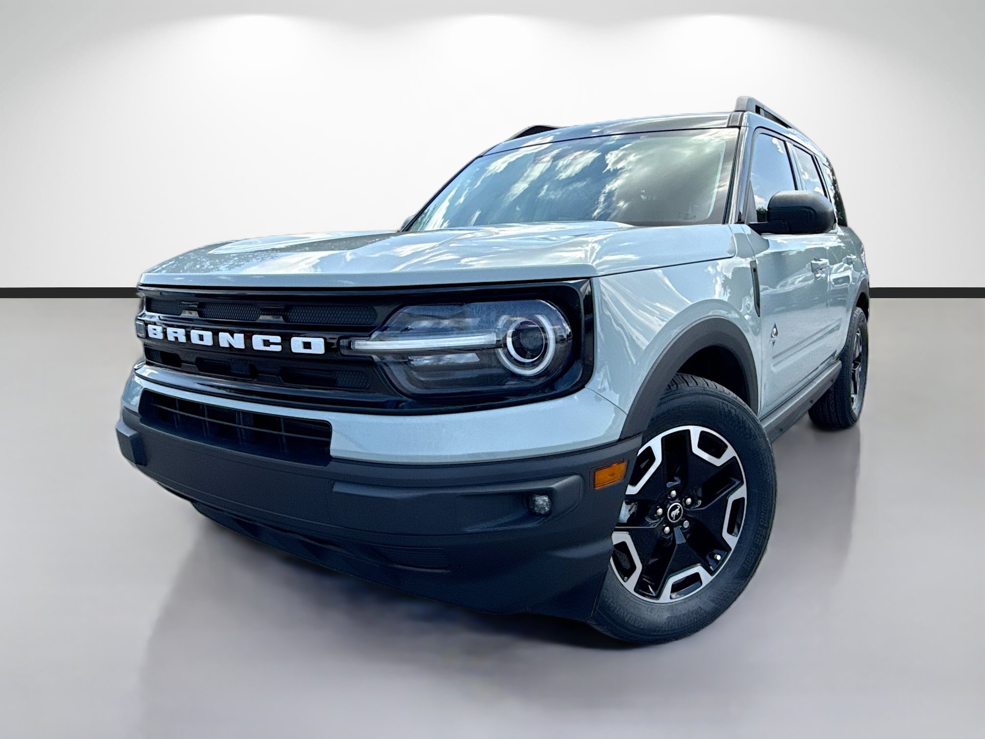 Used 2024 Ford Bronco Sport Outer Banks AWD/4WD image 1