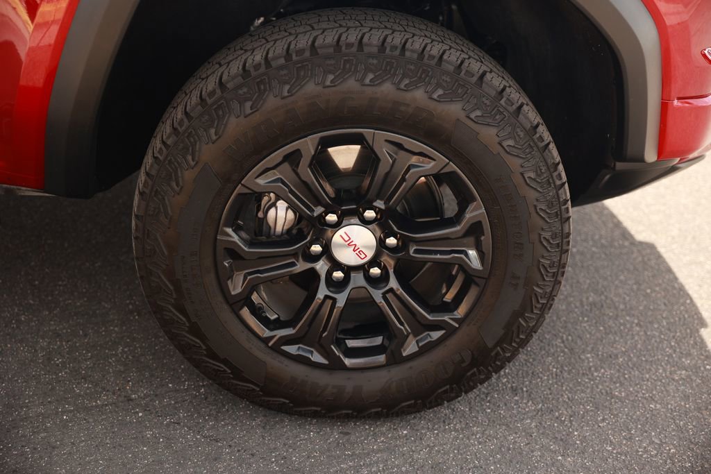 Used 2023 GMC Canyon Elevation image 8