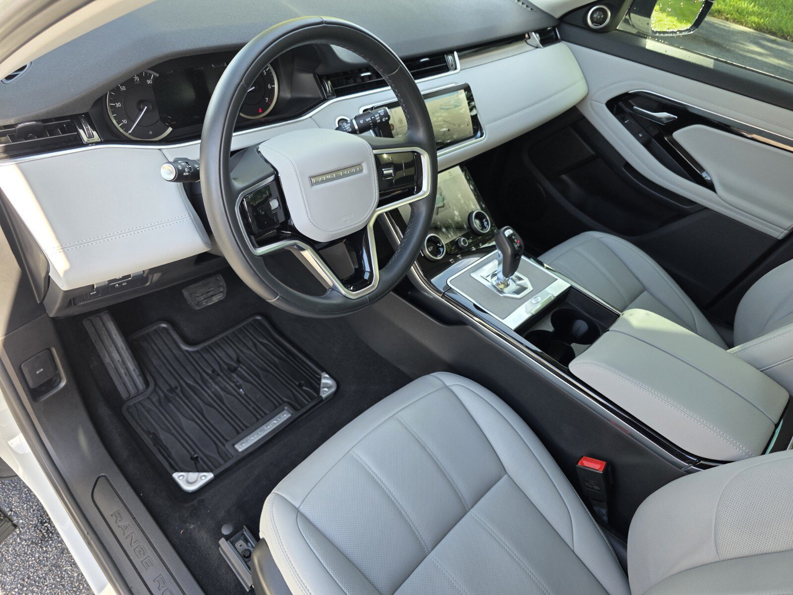 Certified 2023 Land Rover Range Rover Evoque SE AWD/4WD image 11