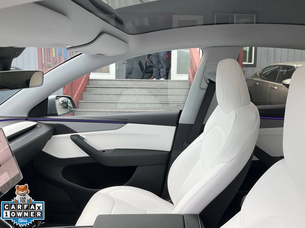 Used 2026 Tesla Model Y Long Range AWD/4WD image 21