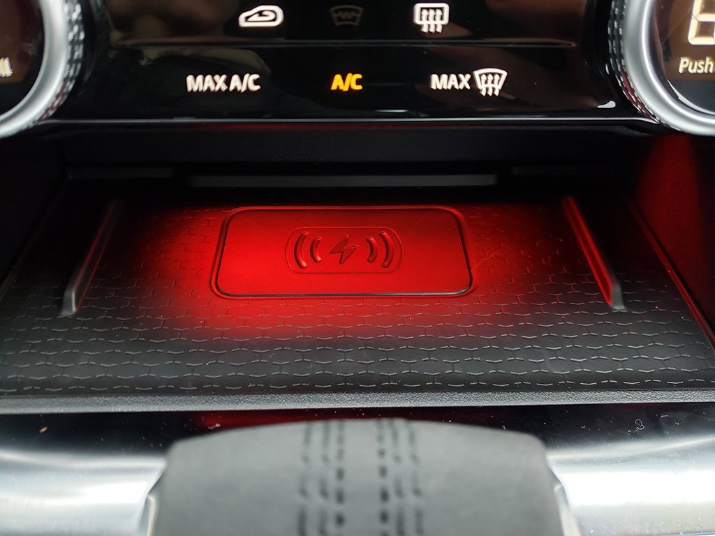 Used 2024 Jaguar XF R-Dynamic SE image 24