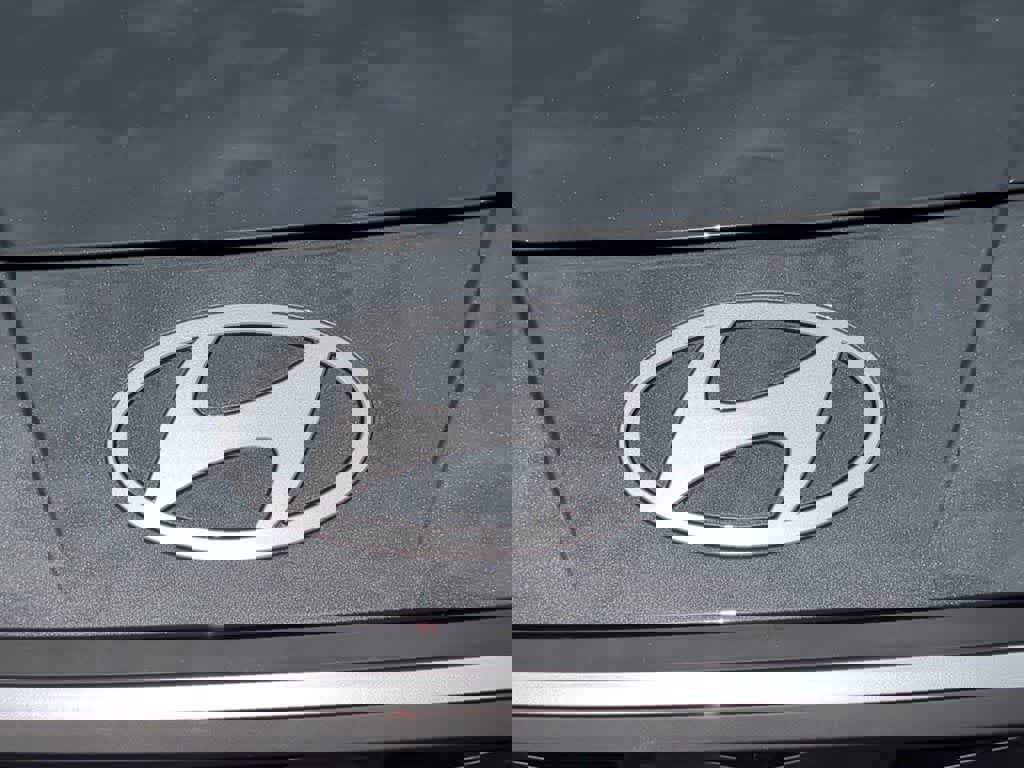 New 2026 Hyundai Elantra Sport FWD image 12