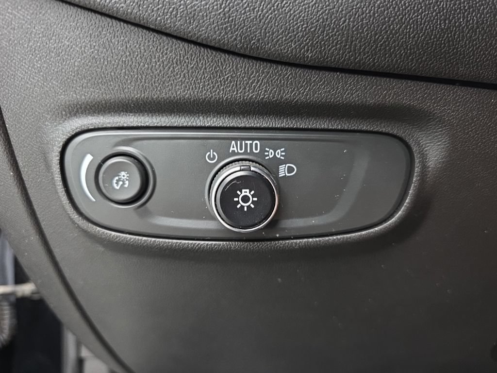 Used 2024 Chevrolet Equinox RS AWD/4WD image 25