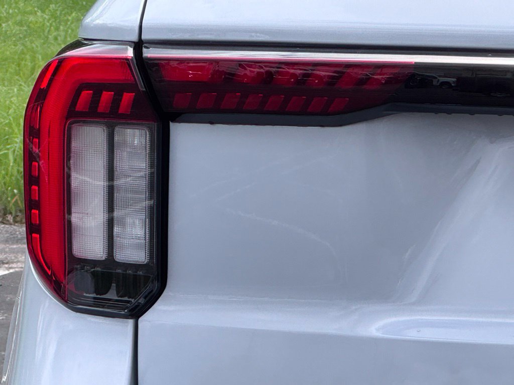 New 2026 Ford Explorer Active w/ Active Comfort Package AWD/4WD image 11