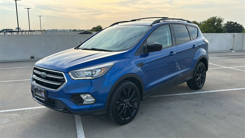 Used 2018 Ford Escape SE w/ SE Sport Appearance Package AWD/4WD image 9
