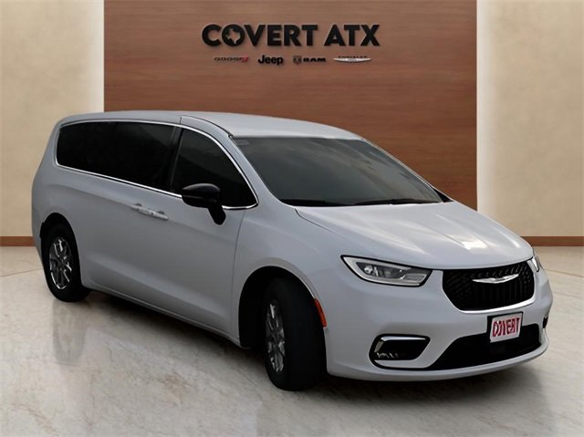 New 2026 Chrysler Pacifica Select image 7