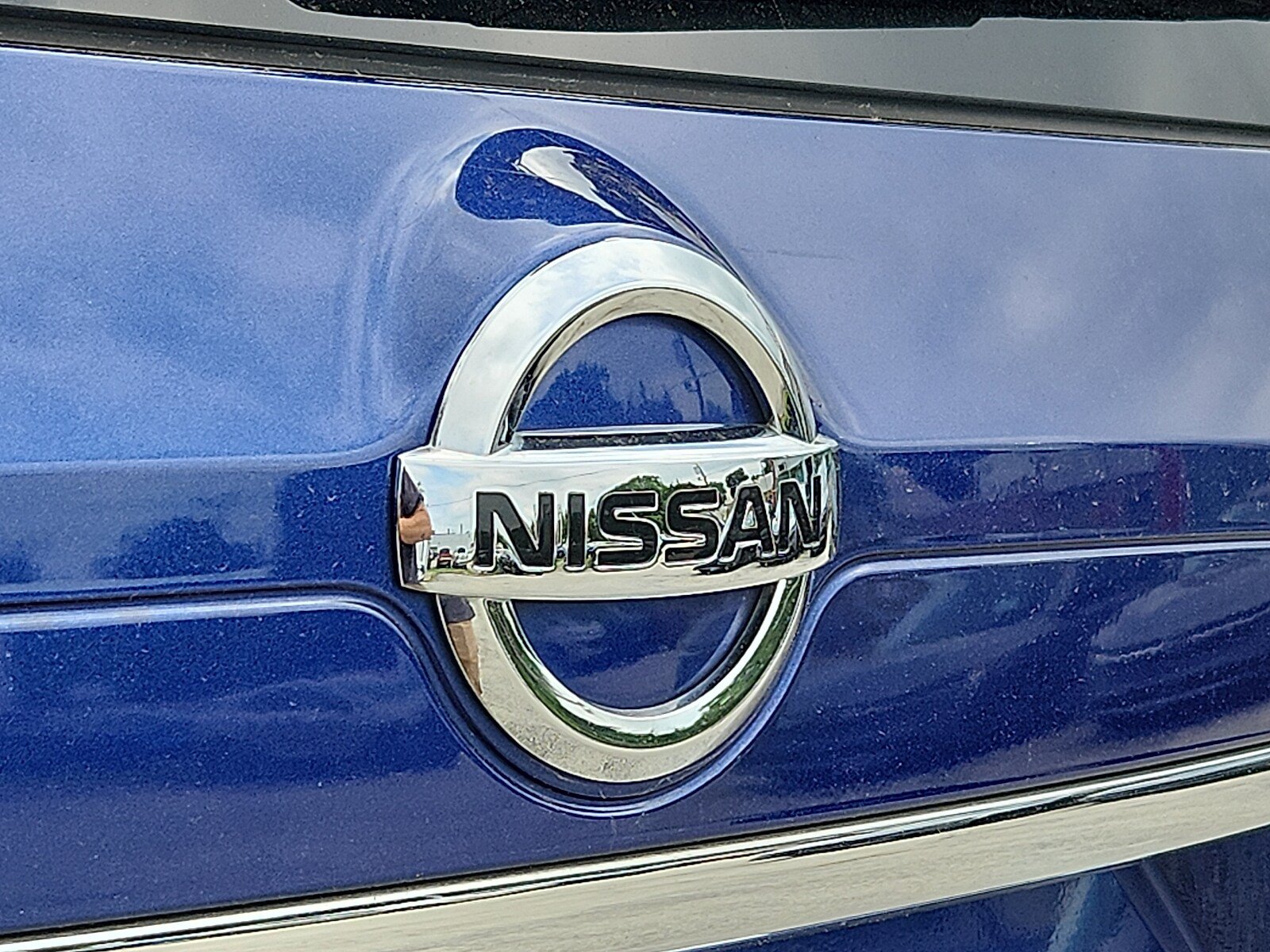 Used 2018 Nissan Rogue SV FWD image 32