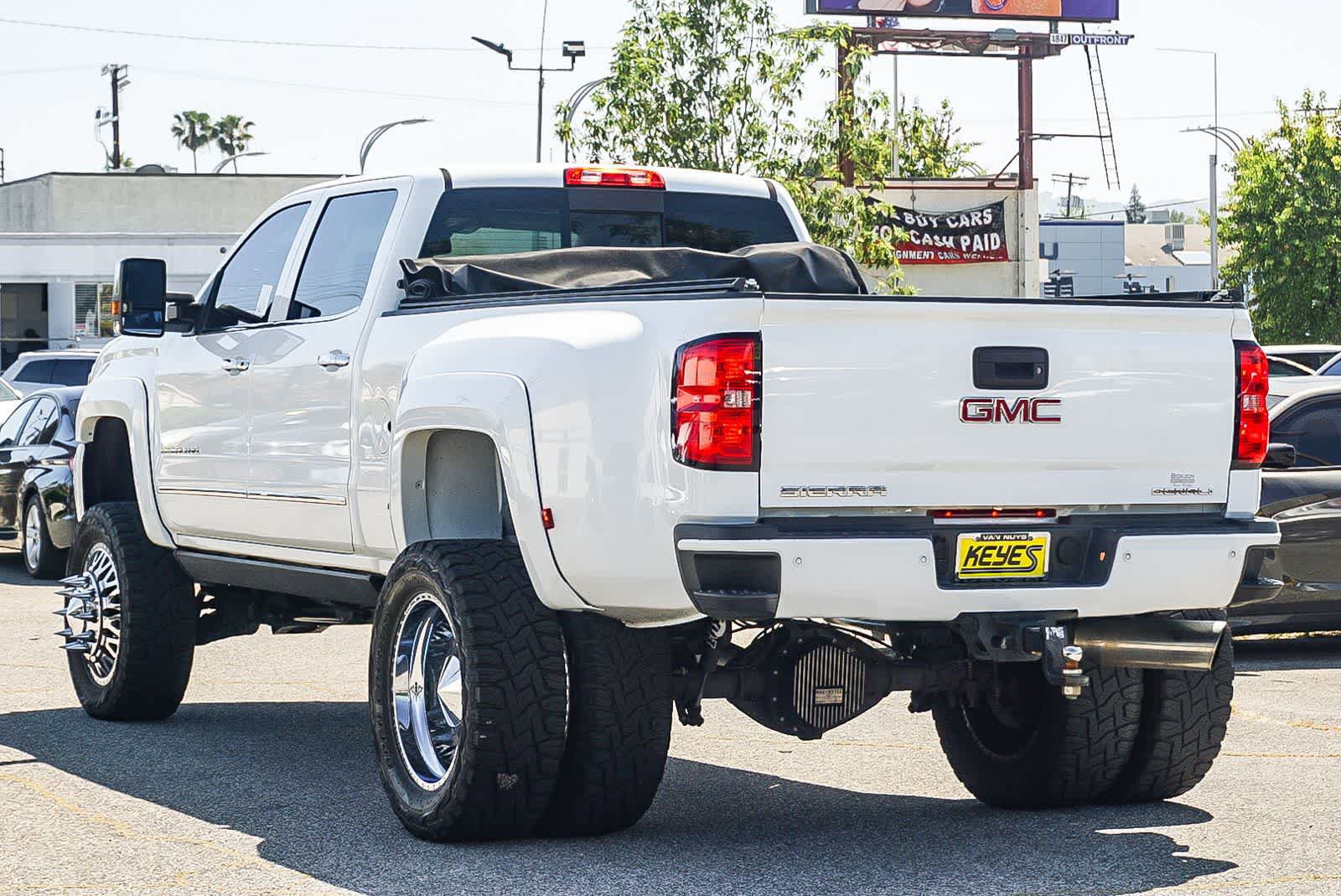 Used 2015 GMC Sierra 3500 Denali w/ Duramax Plus Package image 2