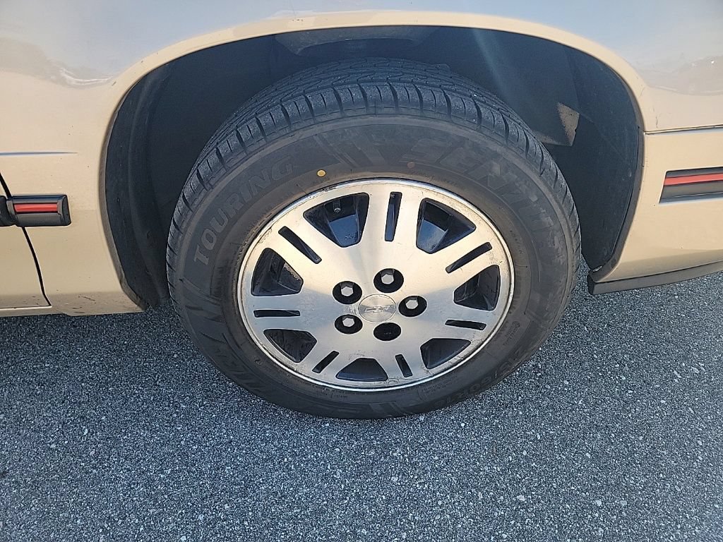 Used 1994 Chevrolet Lumina Euro FWD image 35