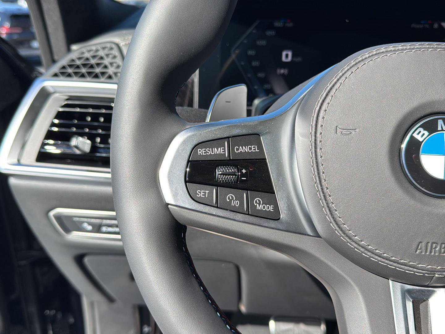 New 2026 BMW X7 M60i AWD/4WD image 19
