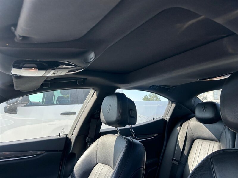 Used 2020 Maserati Ghibli RWD image 18