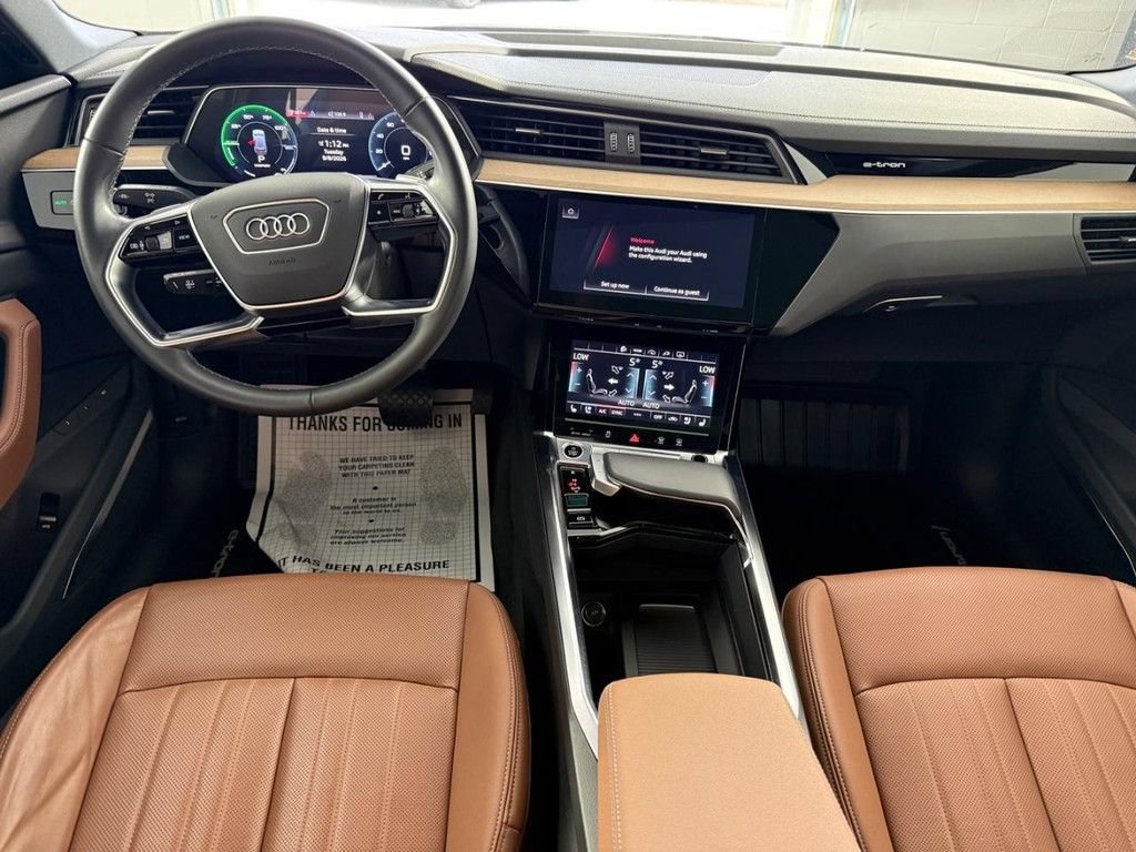 Used 2024 Audi Q8 e-tron Premium Plus w/ Premium Plus Package AWD/4WD image 21