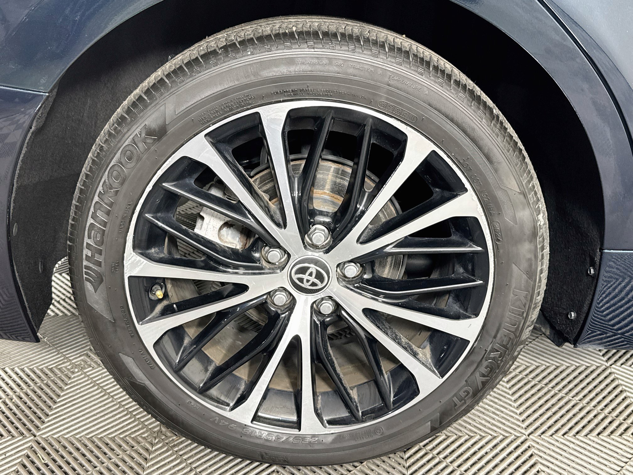 Used 2020 Toyota Camry SE FWD image 30