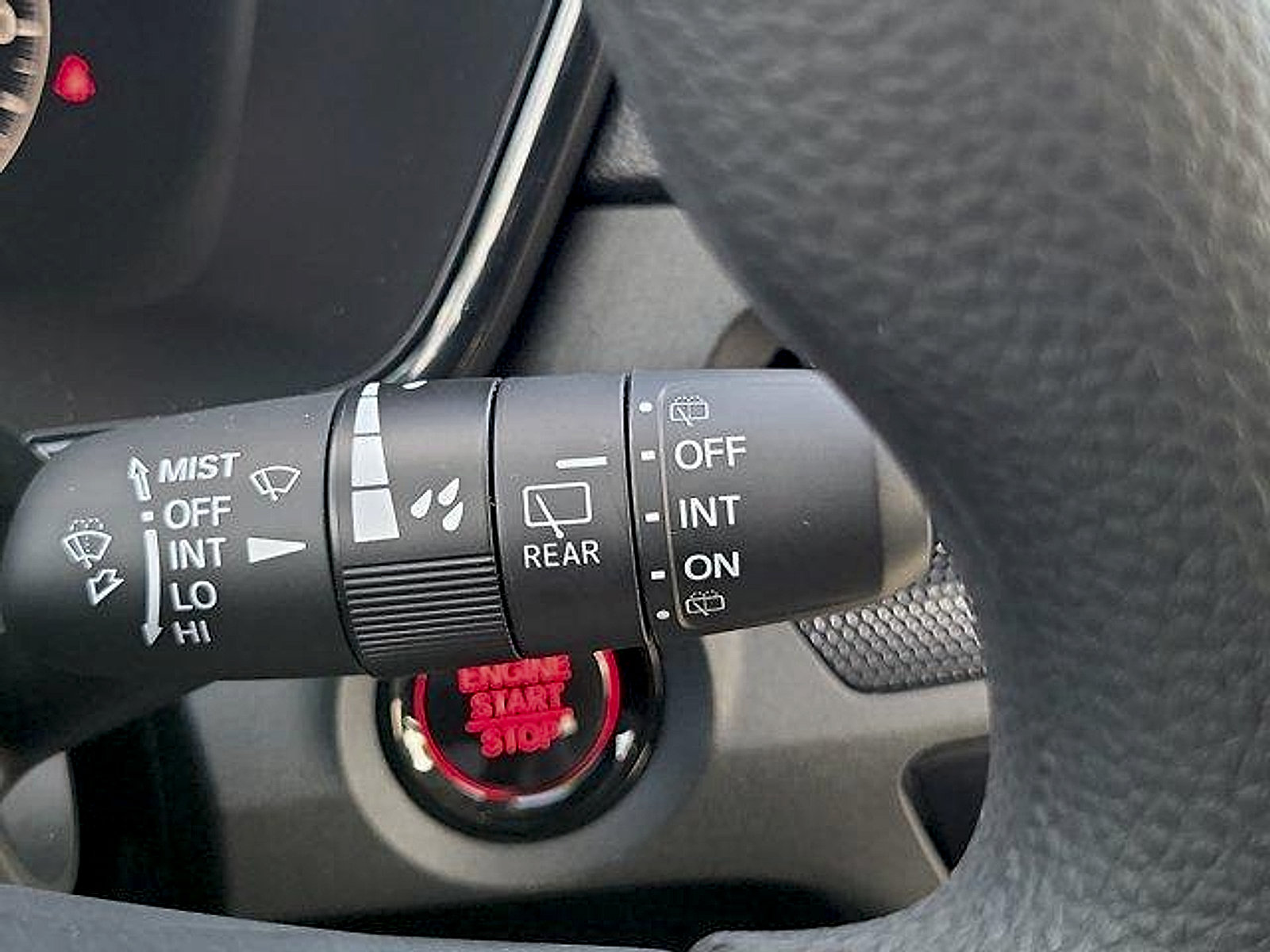 Used 2025 Honda CR-V EX image 31