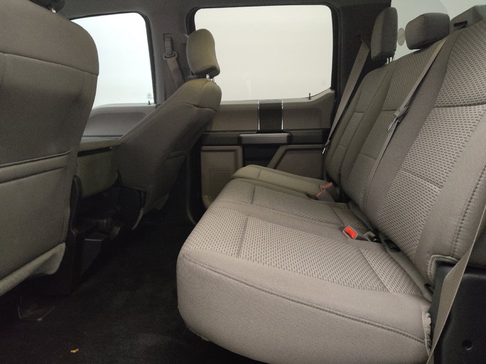Used 2015 Ford F150 XLT image 18