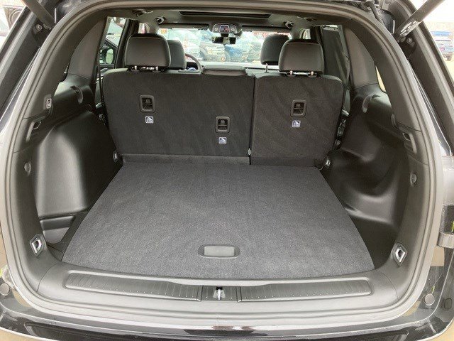 Certified 2025 Jeep Grand Cherokee Limited w/ Luxury Tech Group II image 25