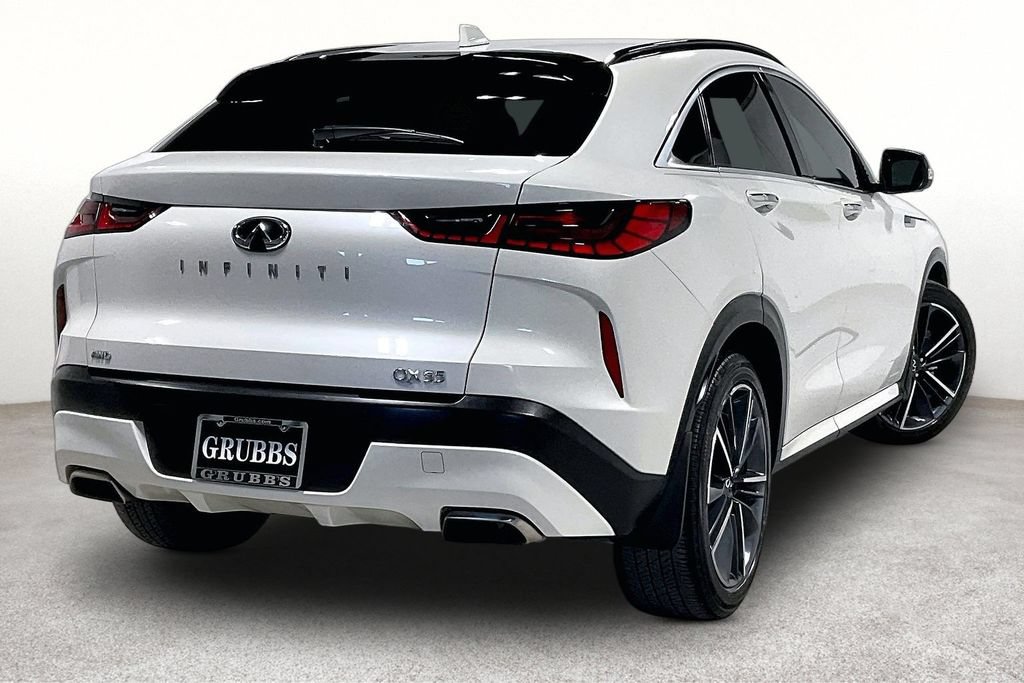 Used 2023 INFINITI QX55 Essential AWD/4WD image 2