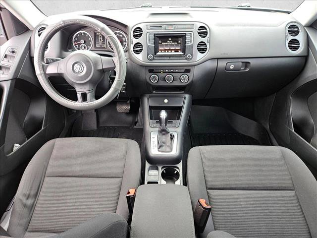 Used 2017 Volkswagen Tiguan S image 15