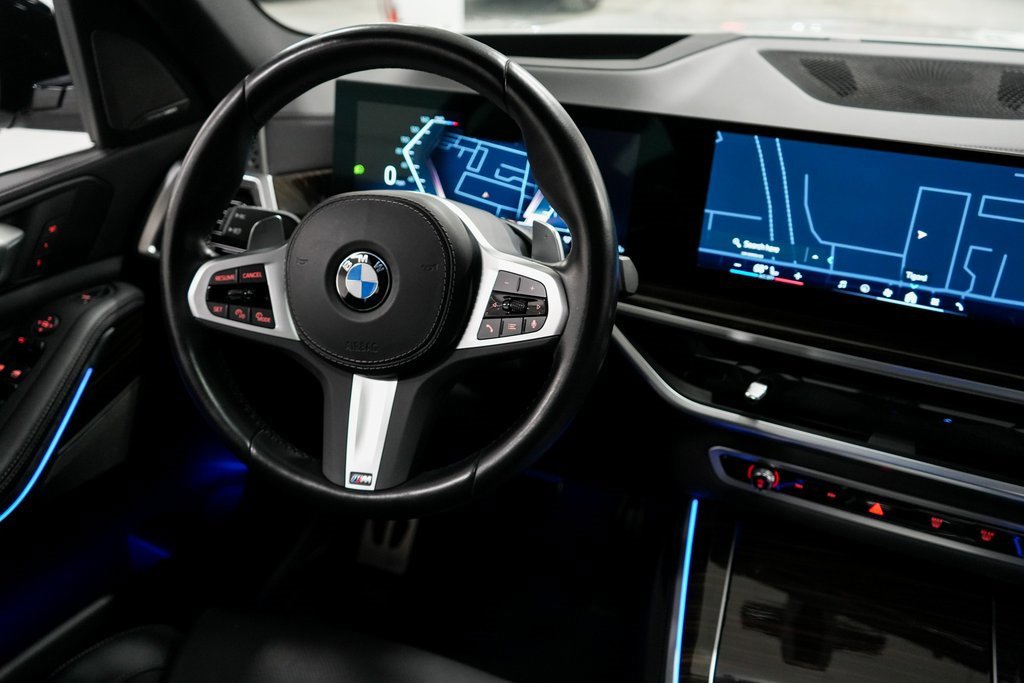 Used 2024 BMW X5 xDrive40i w/ M Sport Package image 11