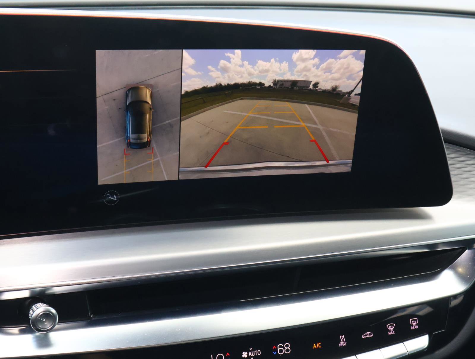 Used 2025 Cadillac Lyriq Luxury w/ LPO, Floor Liner Package RWD image 32