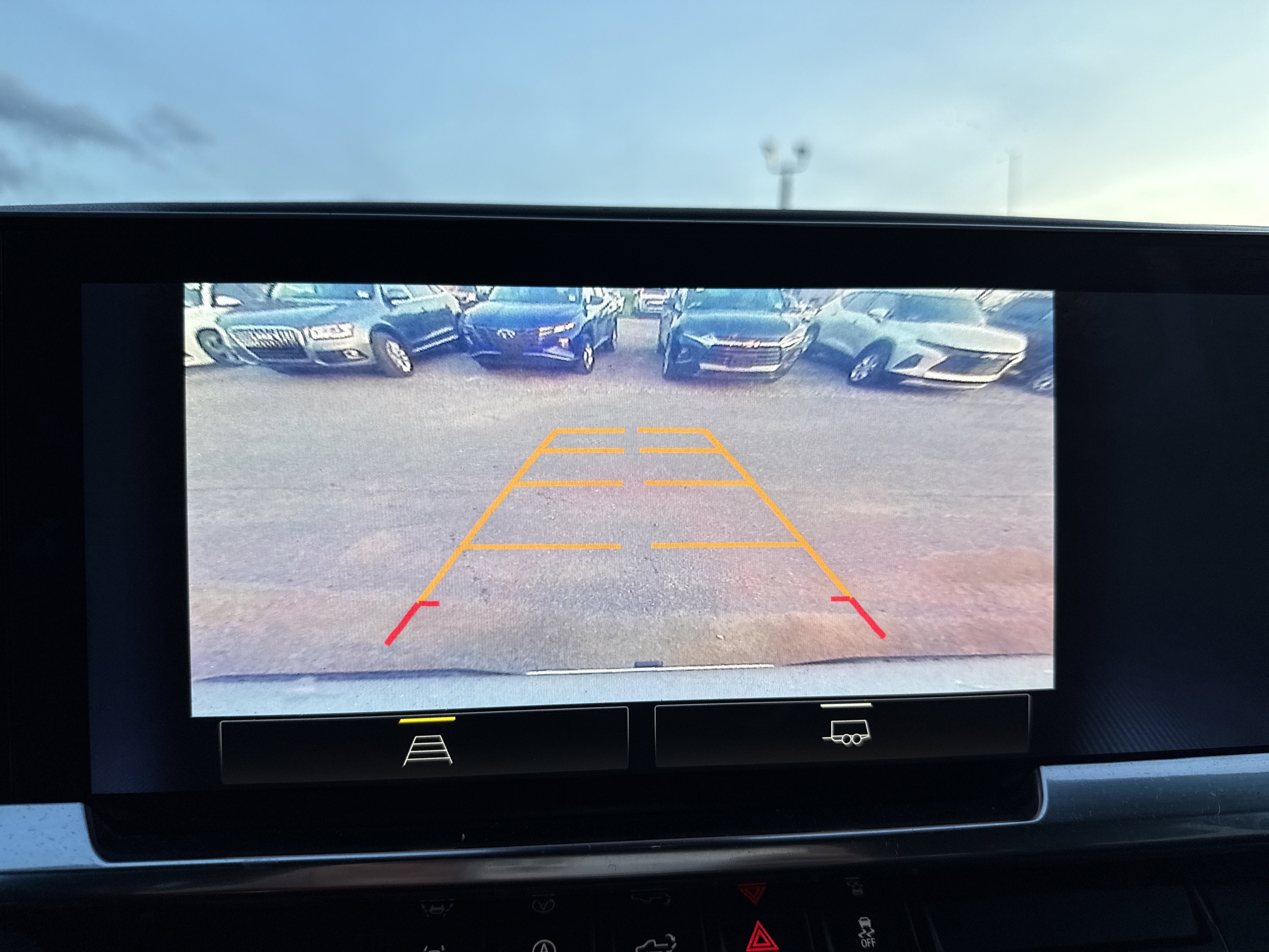 Used 2022 Chevrolet Silverado 1500 LT image 21